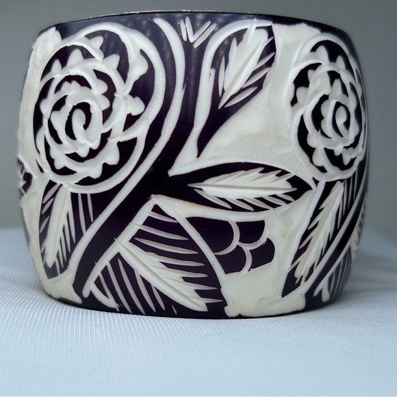 Vintage Boho Style Wide Bangle Bracelet - Picture 3 of 8